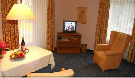 Landhaus Weilertal Hotel บาเดนไวเลอร์ ภายนอก รูปภาพ
